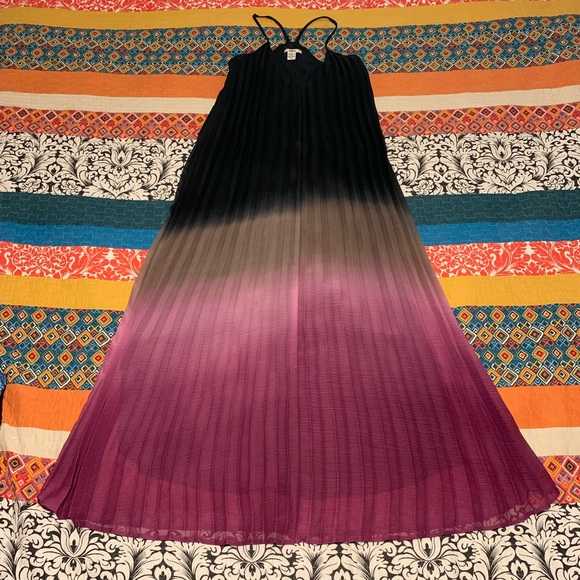 Beautiful long Bar III Dress - Picture 2 of 3